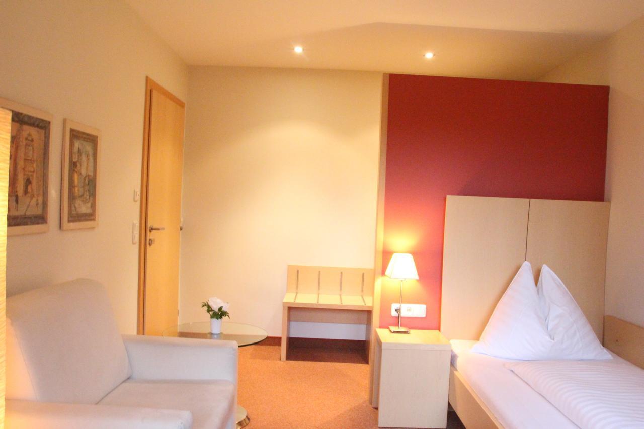 Hotel Alhartinger Hof